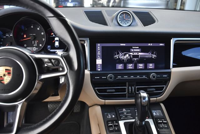 Used 2019 Porsche Macan AWD/4WD image 11