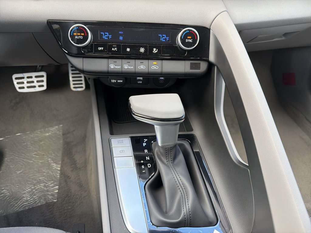 New 2026 Hyundai Elantra Sport image 25