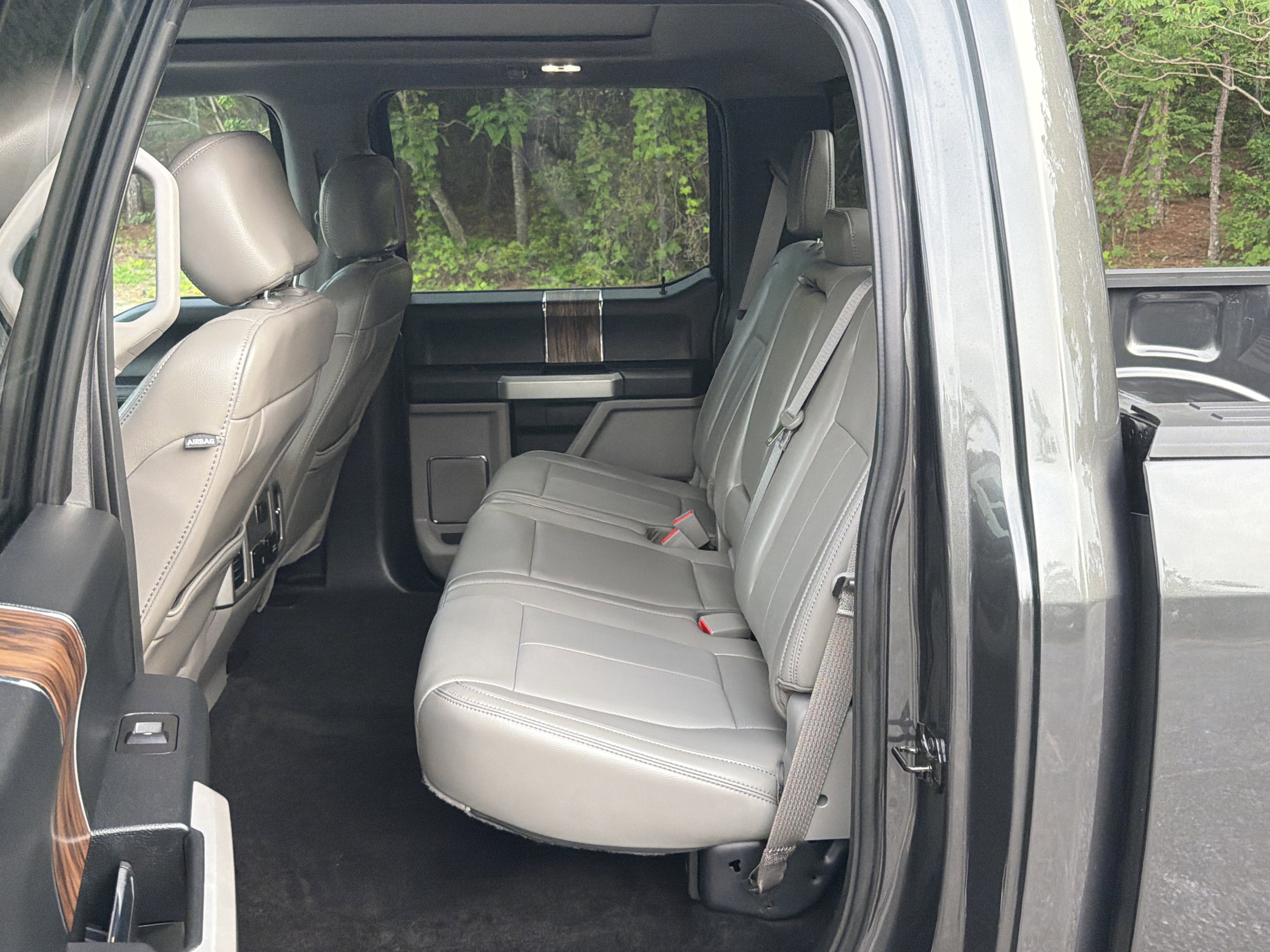 Used 2018 Ford F150 Lariat RWD image 13