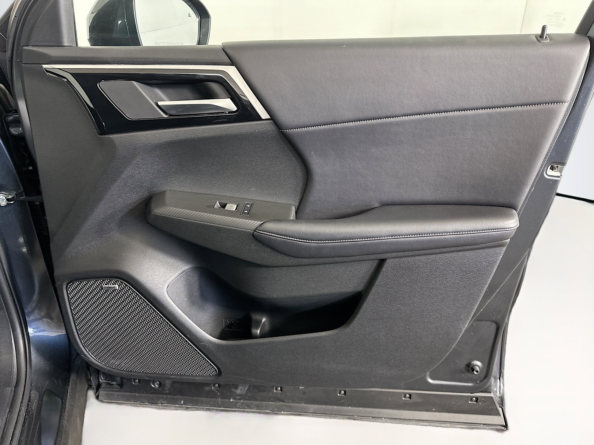 Used 2025 Mitsubishi Outlander SE AWD/4WD image 34