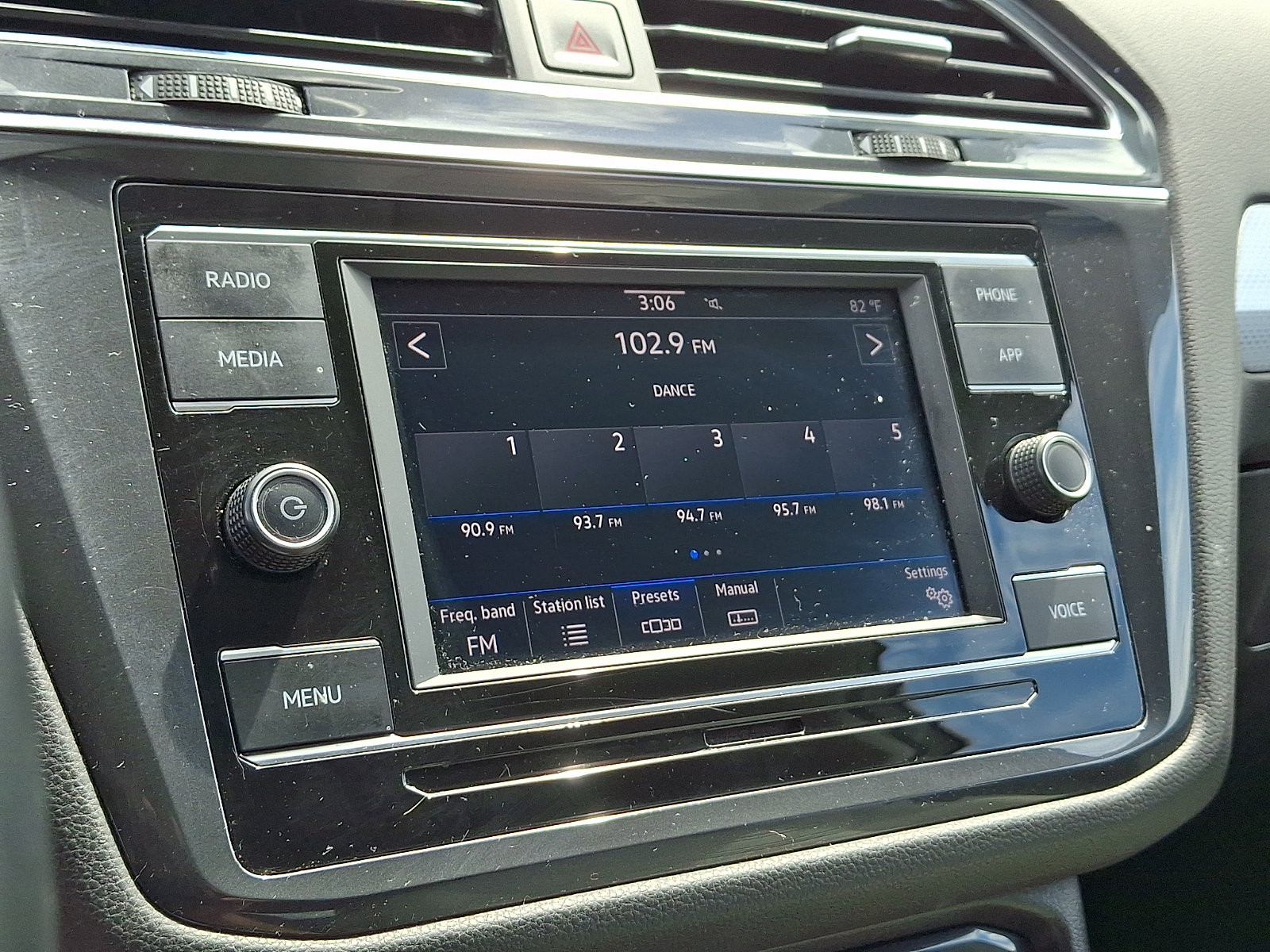 Certified 2023 Volkswagen Tiguan S w/ Driver Assistance Package FWD image 17