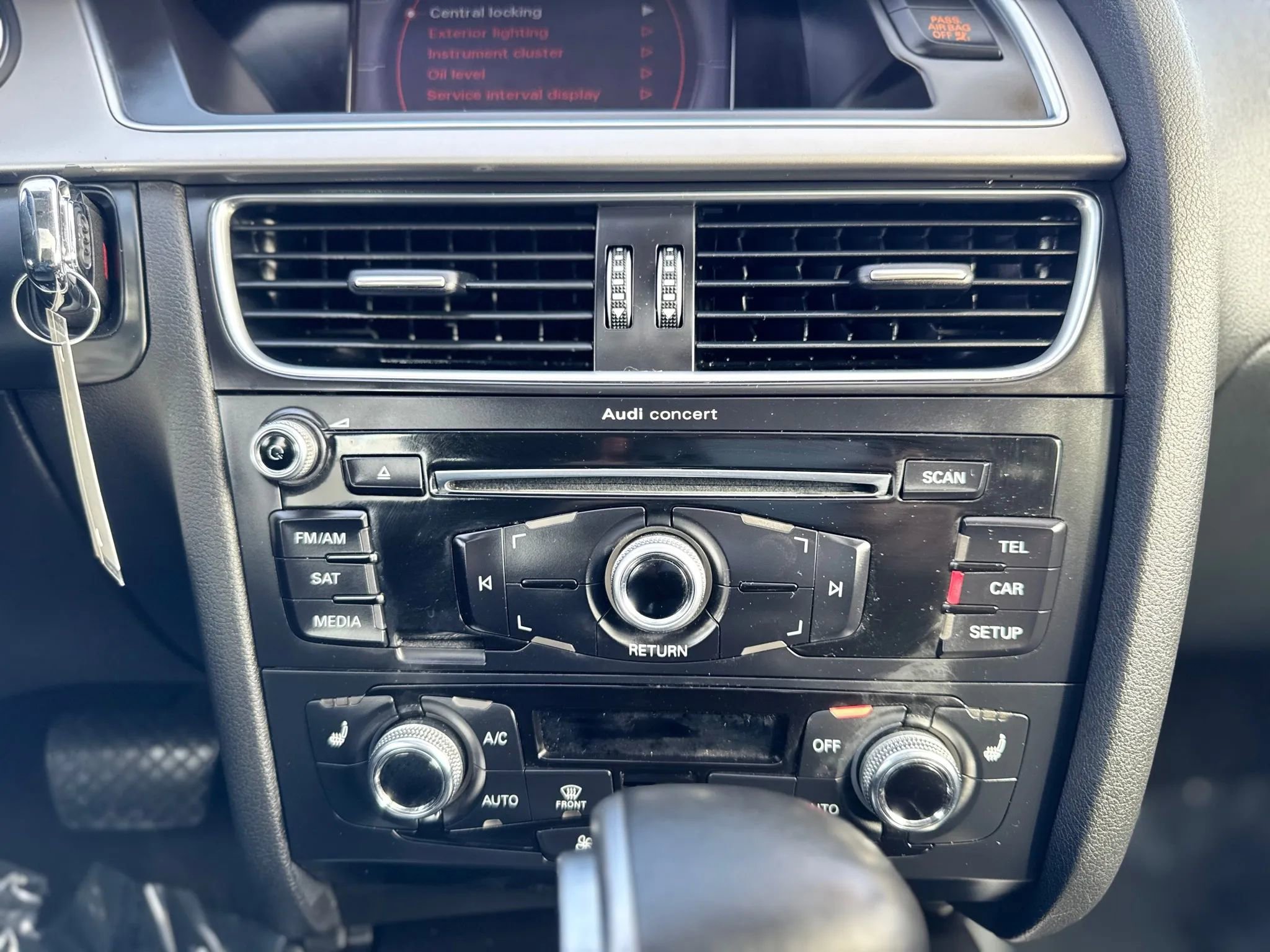 Used 2015 Audi A4 2.0T Premium image 19