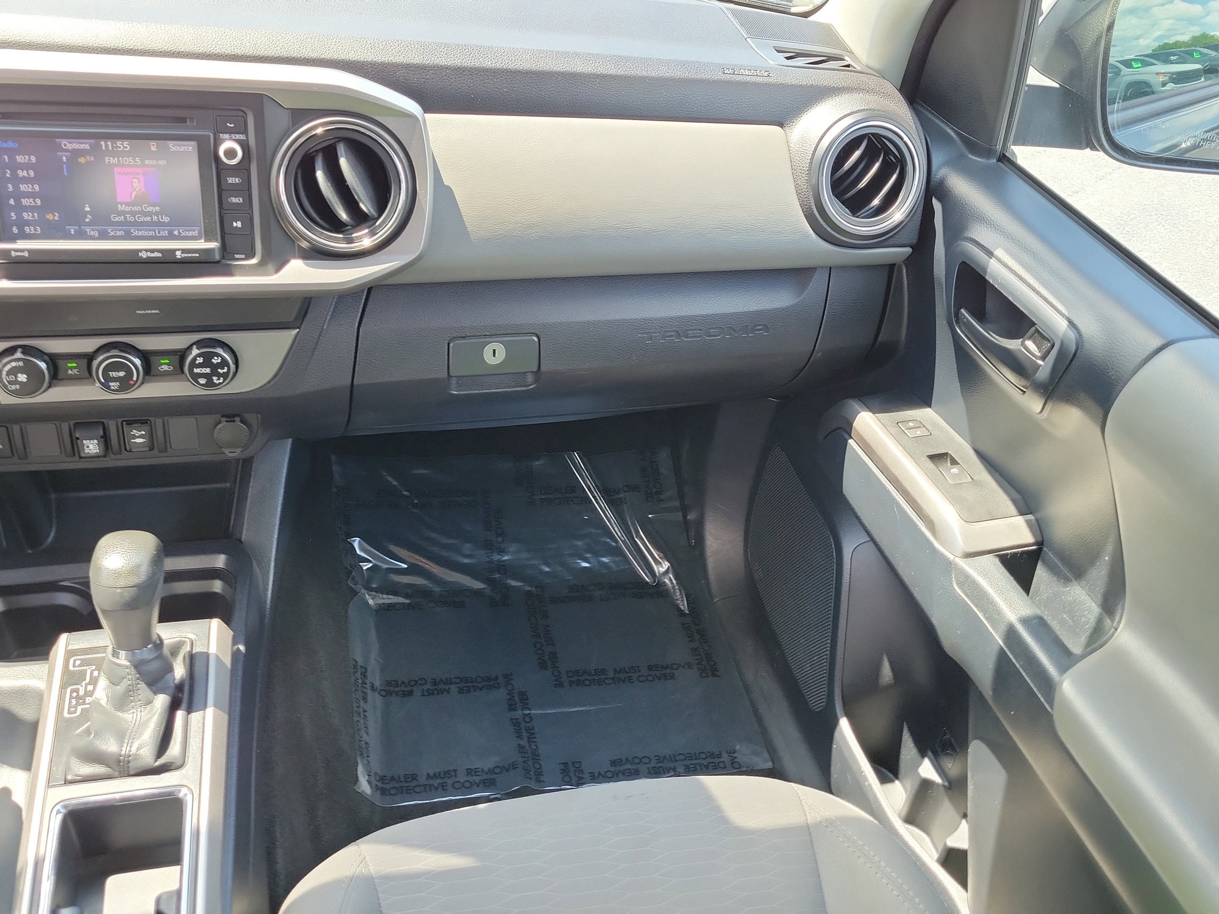 Used 2019 Toyota Tacoma SR5 AWD/4WD image 16