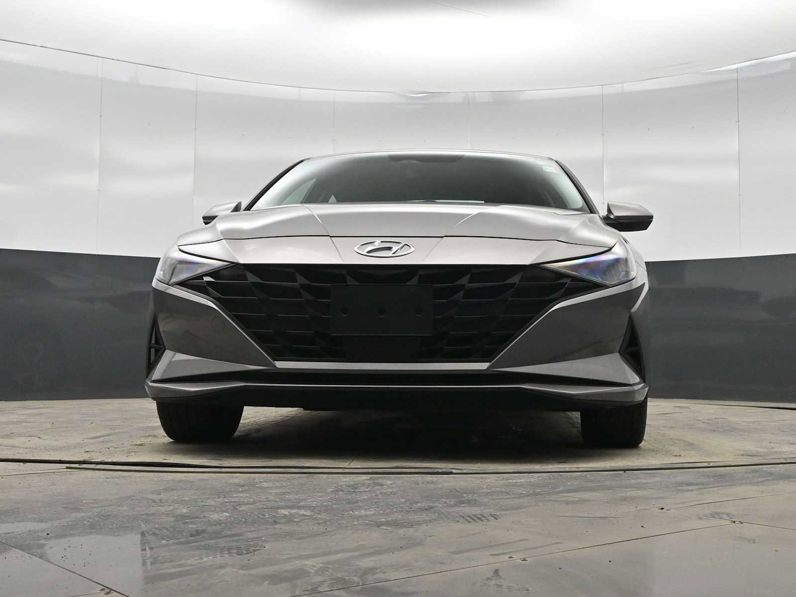 Used 2023 Hyundai Elantra SEL w/ Convenience Package image 31