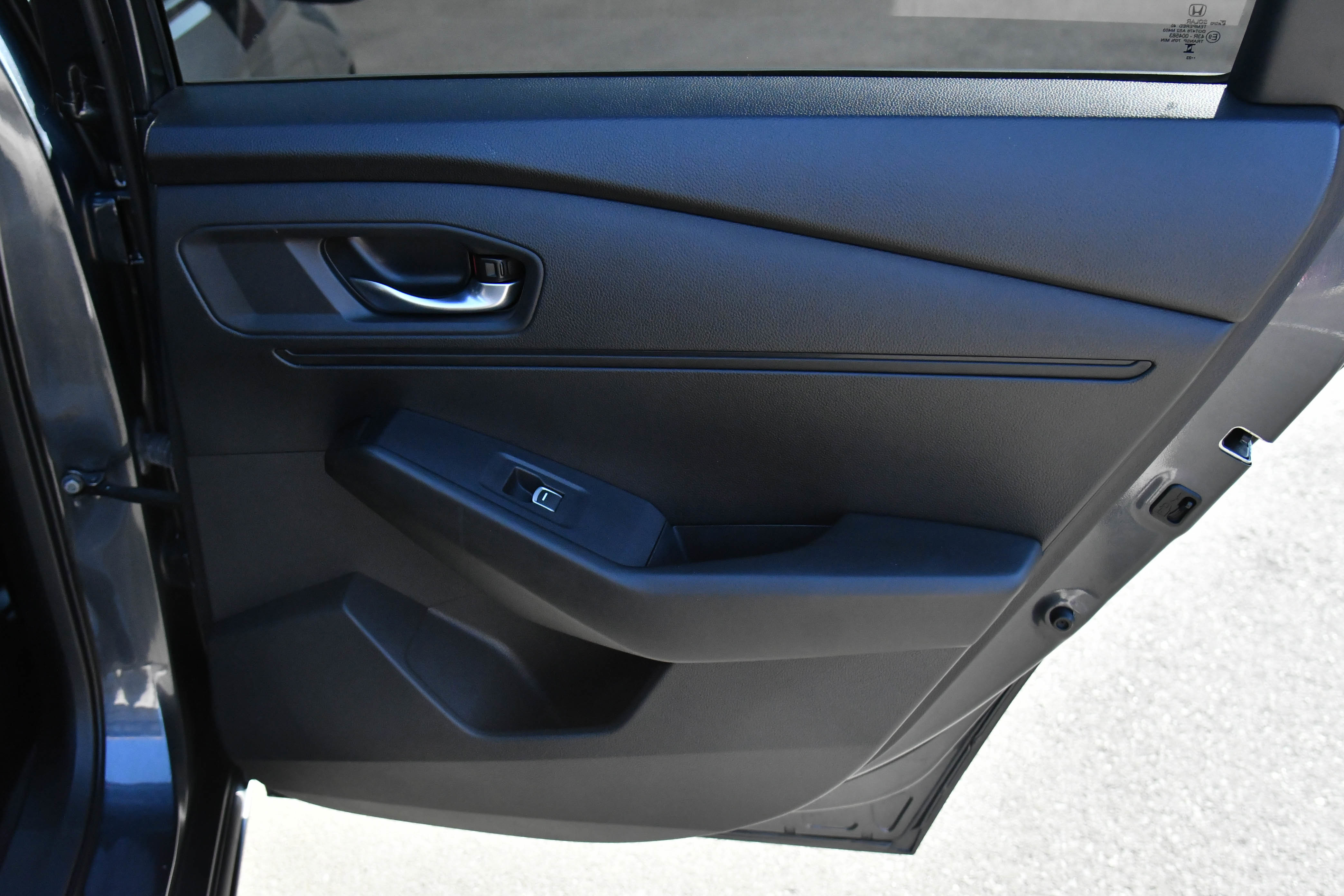 Used 2023 Honda Accord EX image 37