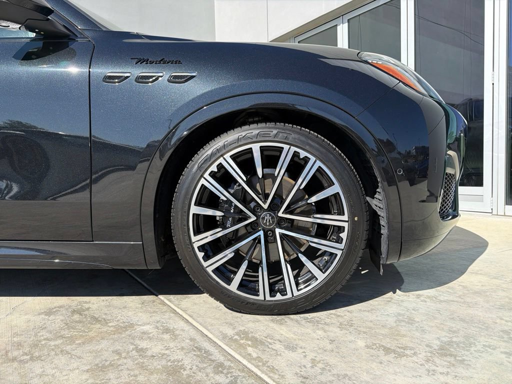 Certified 2023 Maserati Grecale Modena AWD/4WD image 10