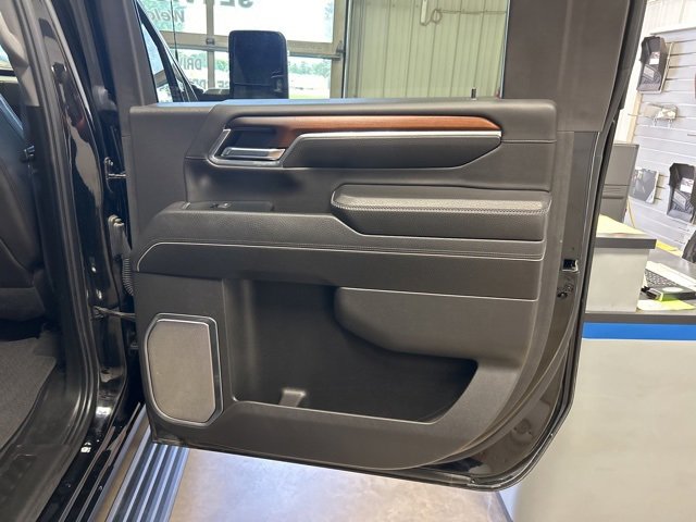 Used 2024 GMC Sierra 3500 Denali w/ Denali Reserve Package image 31