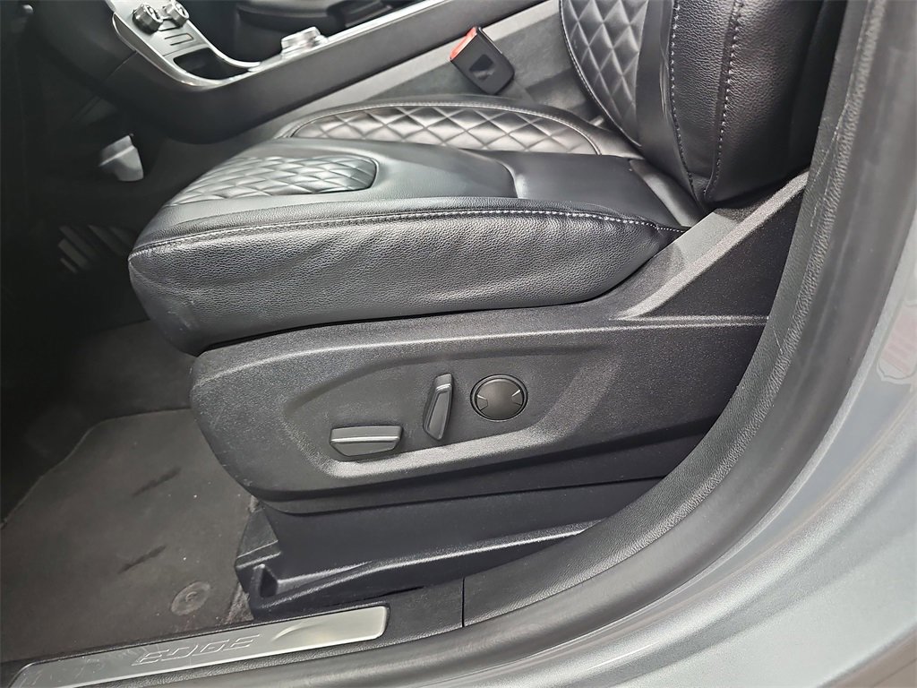 Used 2024 Ford Edge Titanium image 27