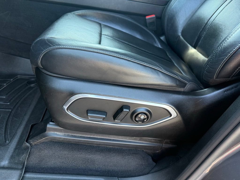 Used 2022 Jeep Wagoneer Series III RWD image 19