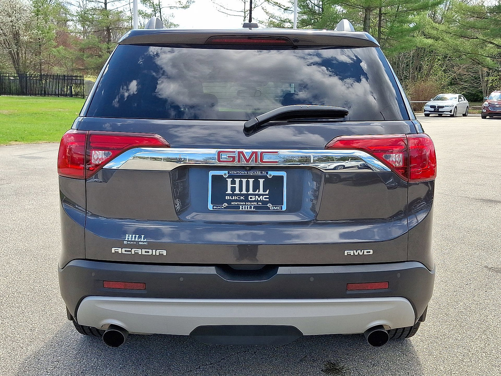 Certified 2019 GMC Acadia SLT w/ LPO, Floor Liner Package image 23