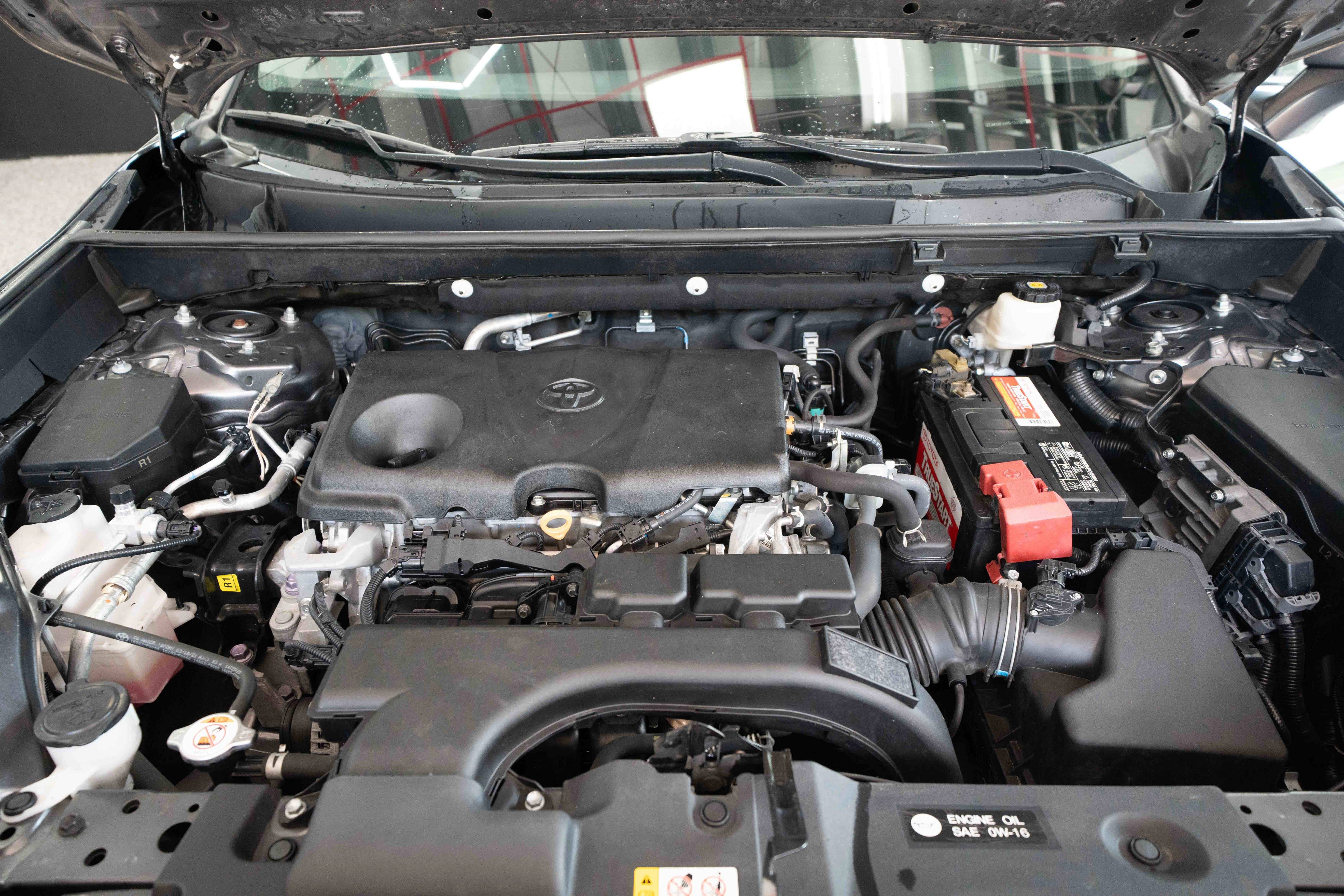 Used 2021 Toyota RAV4 XLE FWD image 29