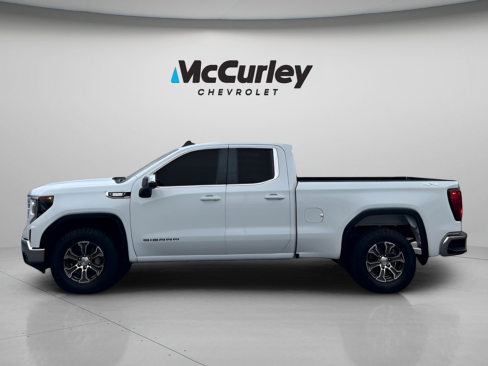 Used 2023 GMC Sierra 1500 SLE AWD/4WD image 6