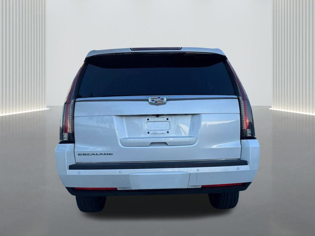Used 2017 Cadillac Escalade ESV 2WD image 6