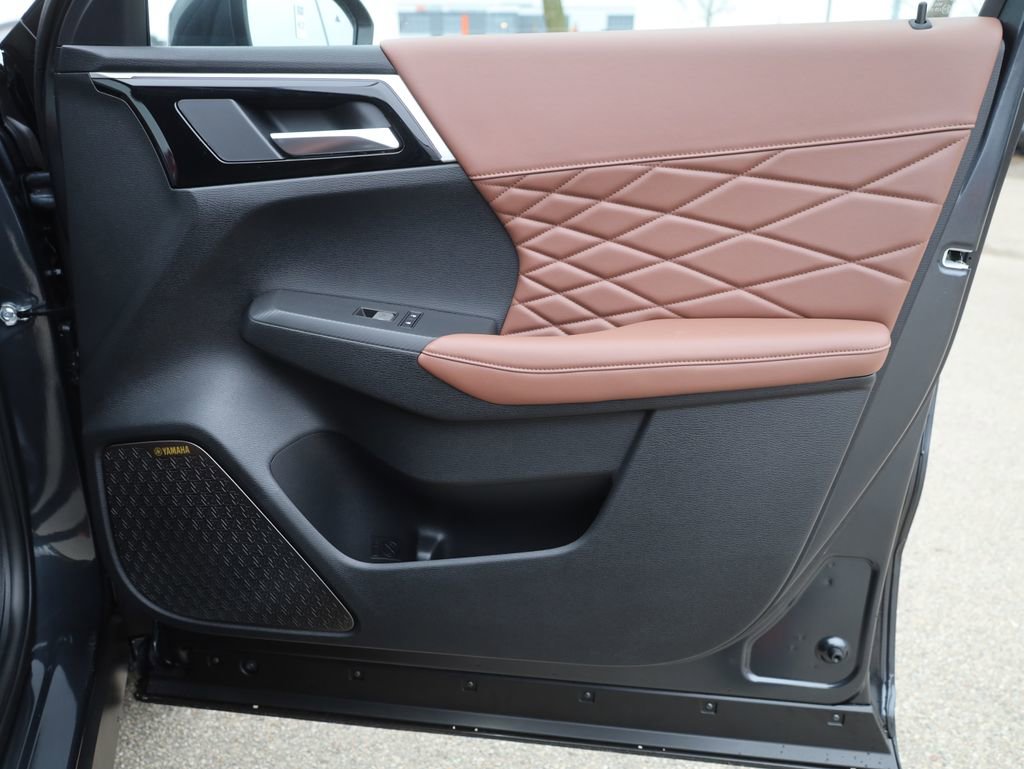 New 2025 Mitsubishi Outlander SEL image 17