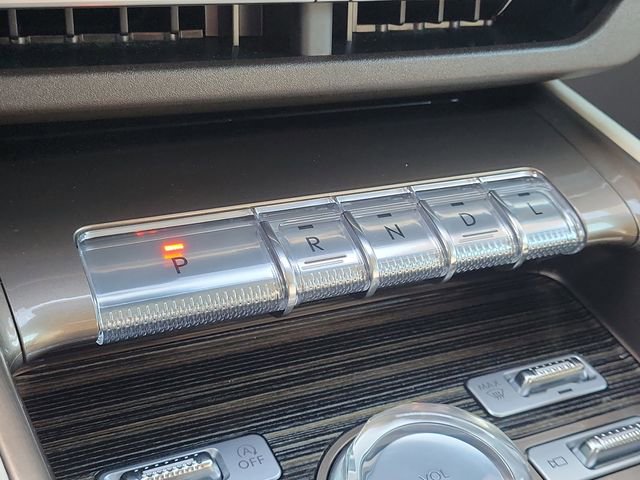 Certified 2024 Lincoln Nautilus Black Label image 24