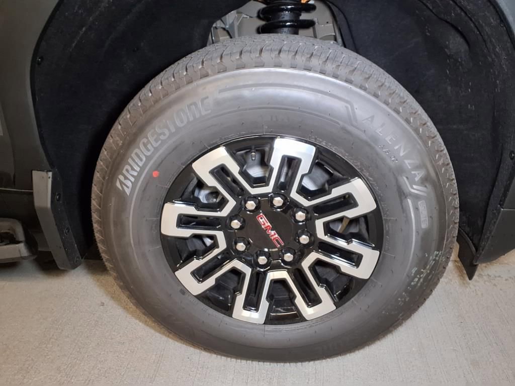 Used 2026 GMC Sierra EV Elevation w/ Premium Package AWD/4WD image 5