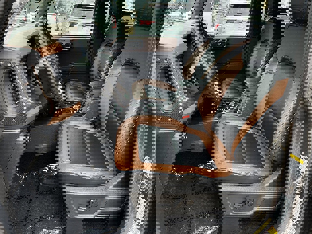 Used 2024 Ford Bronco Outer Banks image 23