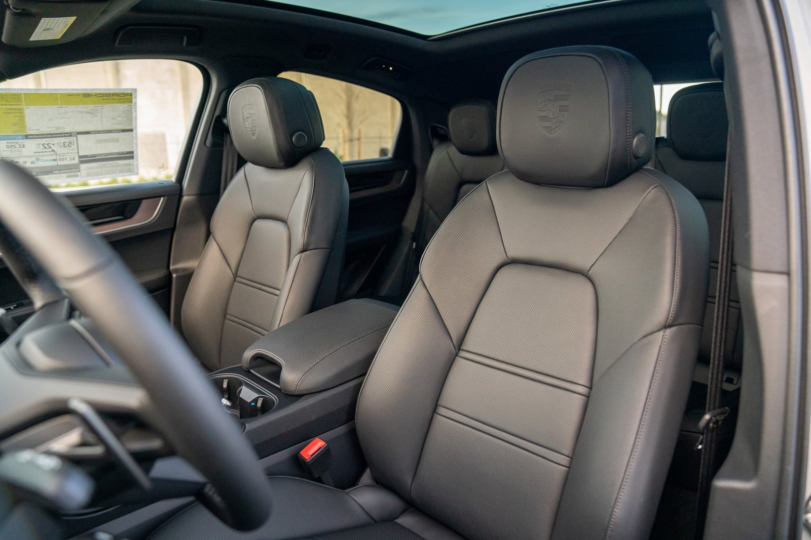 New 2026 Porsche Cayenne E-Hybrid Coupe AWD/4WD image 5