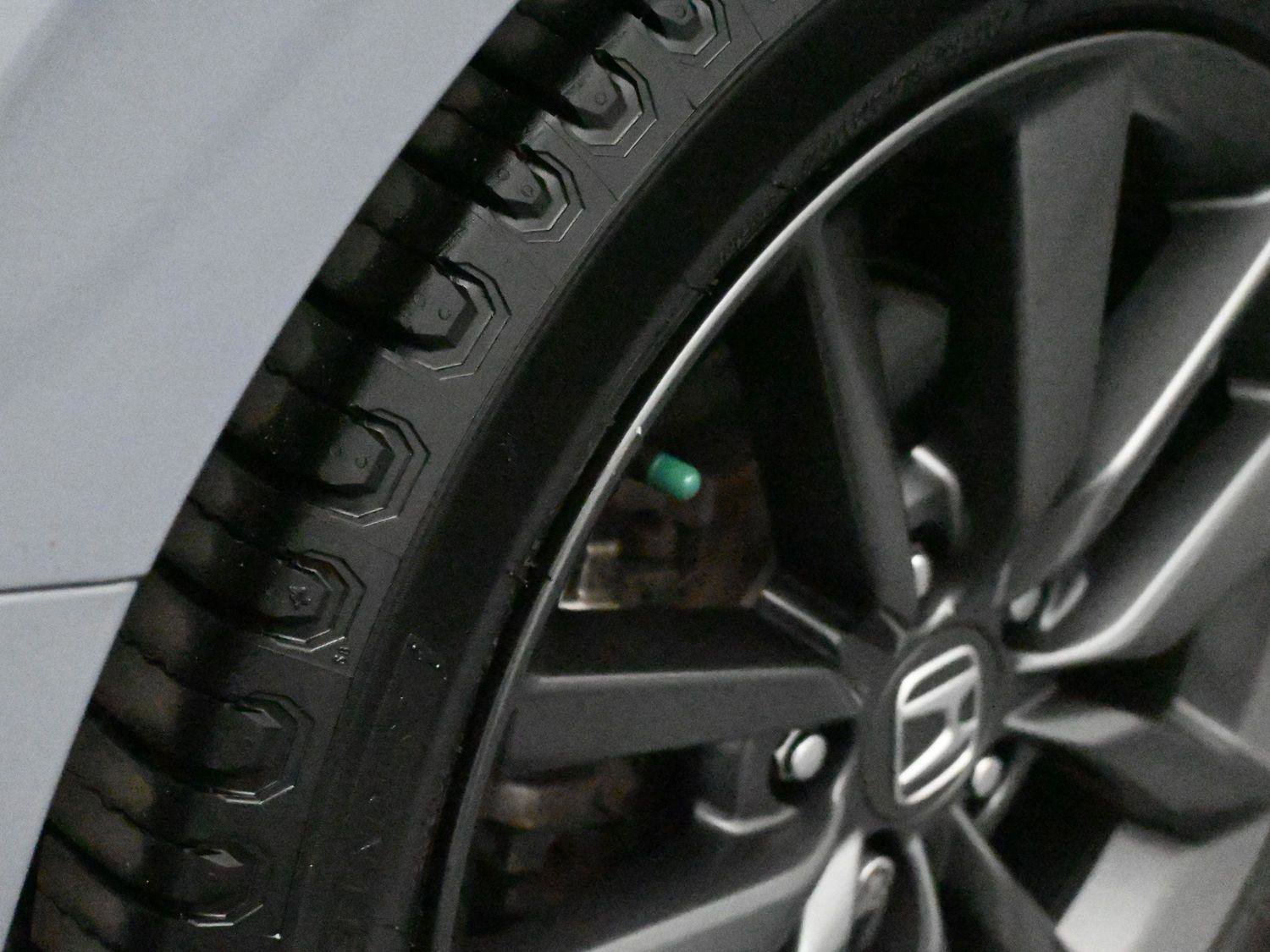 Used 2020 Honda Civic EX image 15