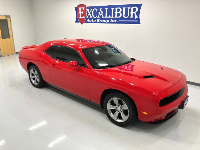Used 2019 Dodge Challenger SXT image 53