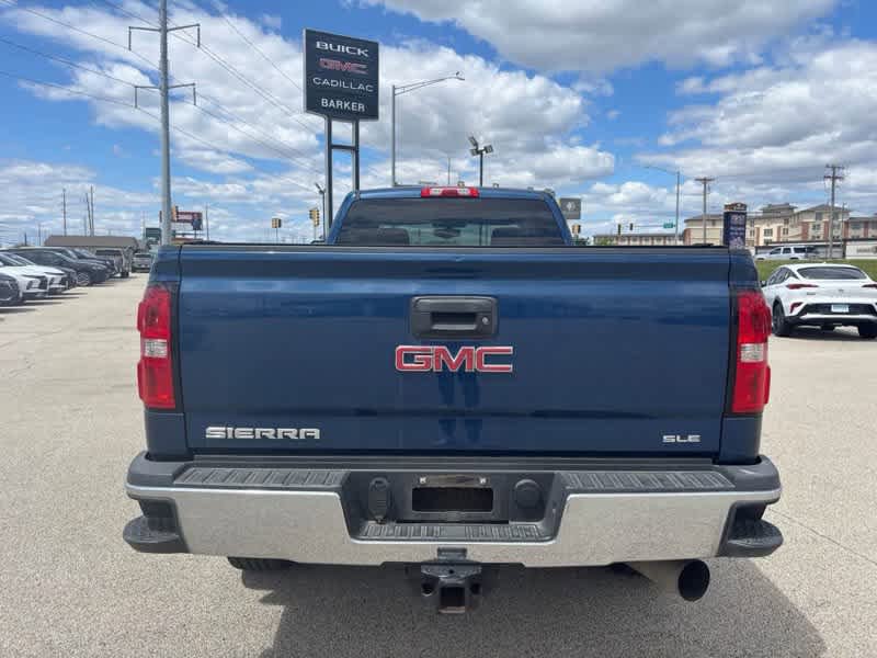 Used 2016 GMC Sierra 3500 SLE w/ SLE Preferred Package AWD/4WD image 4