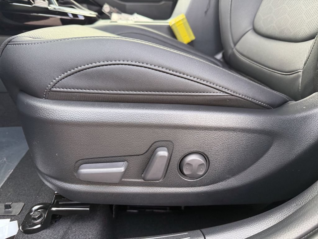 New 2026 Kia Seltos SX w/ SX Sunroof Package AWD/4WD image 17