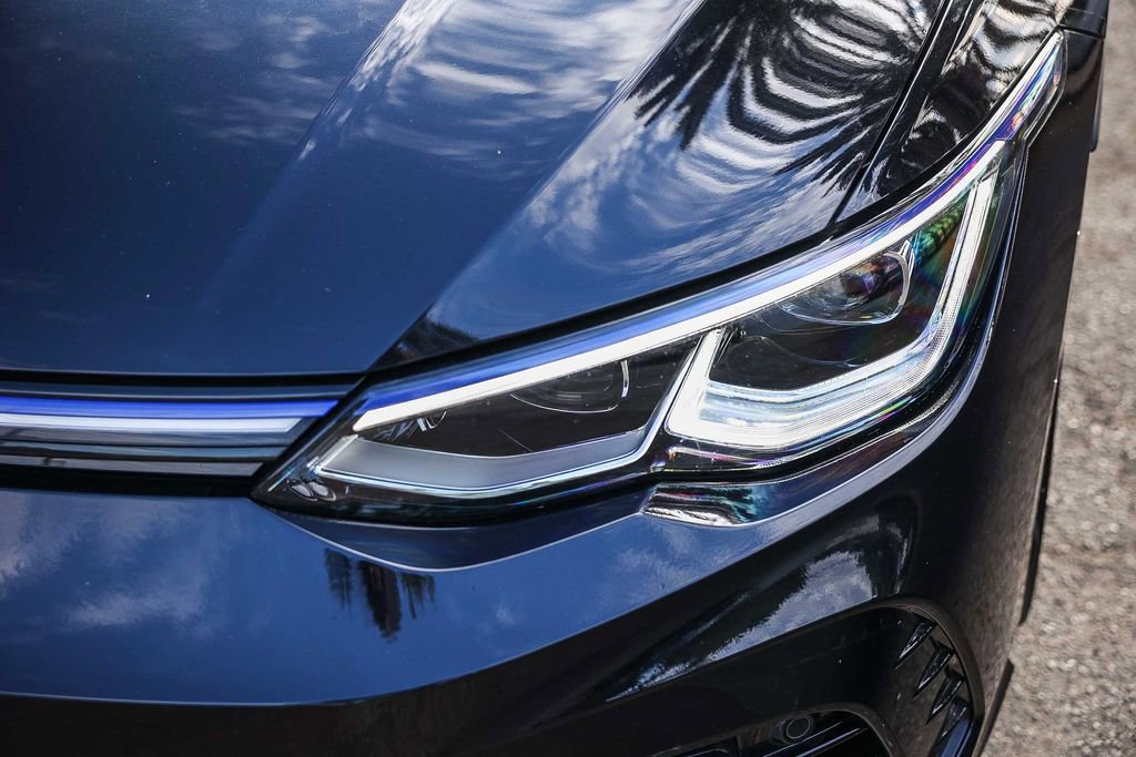 Used 2024 Volkswagen Golf R image 18