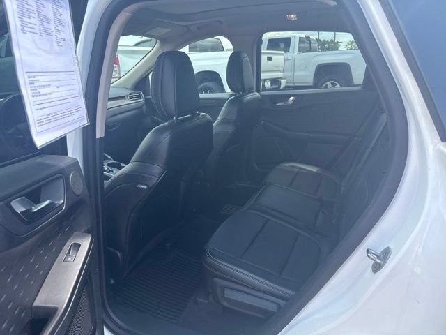 Used 2020 Ford Escape Titanium w/ Titanium Premium Package 2.0 AWD/4WD image 11