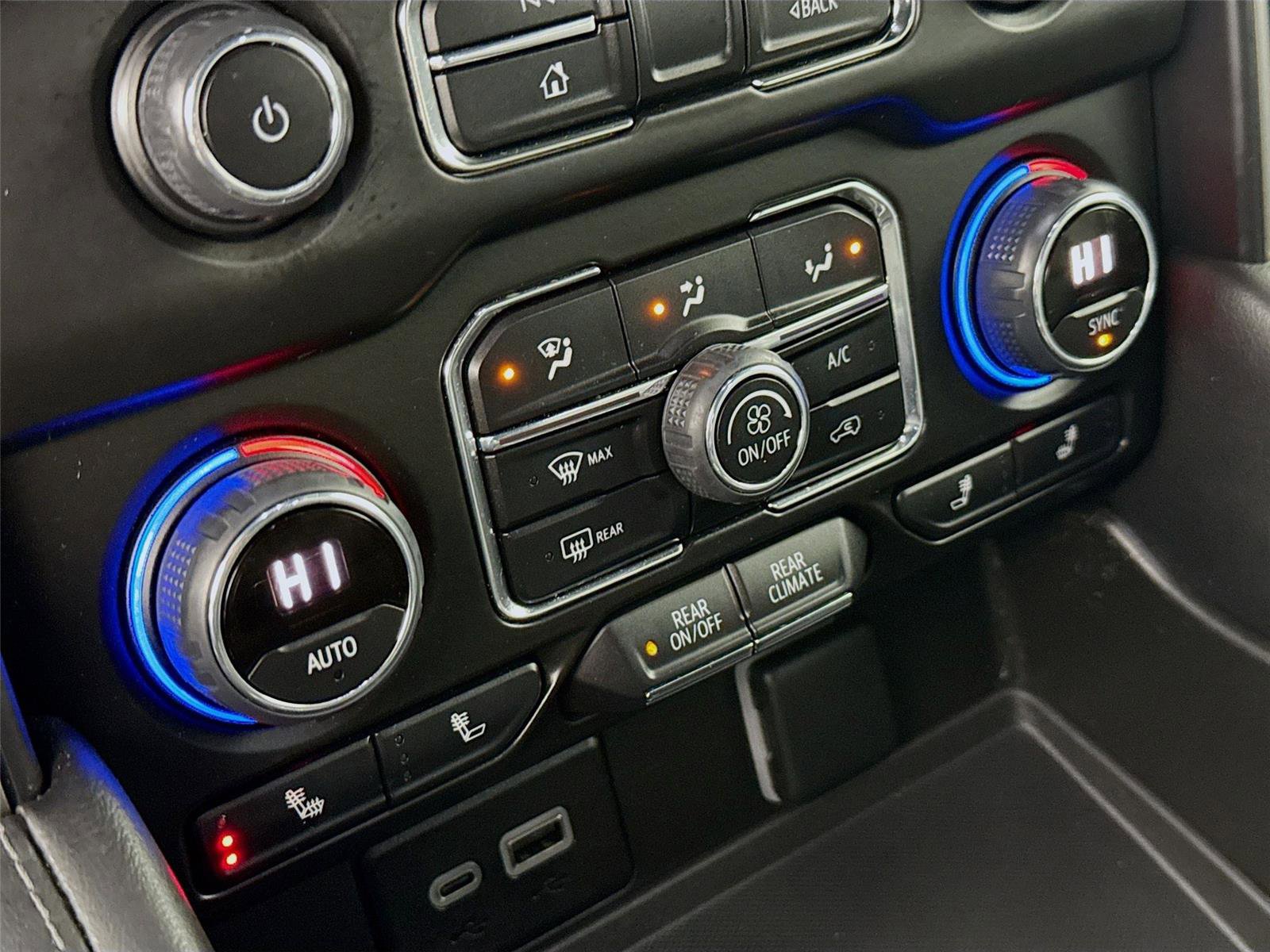 Used 2023 Chevrolet Tahoe Z71 w/ Luxury Package image 16