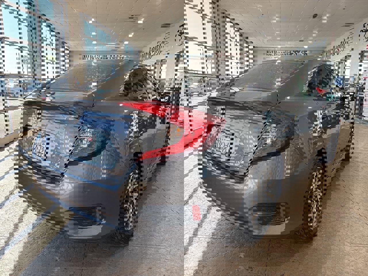 Used 2016 Honda Civic EX image 2