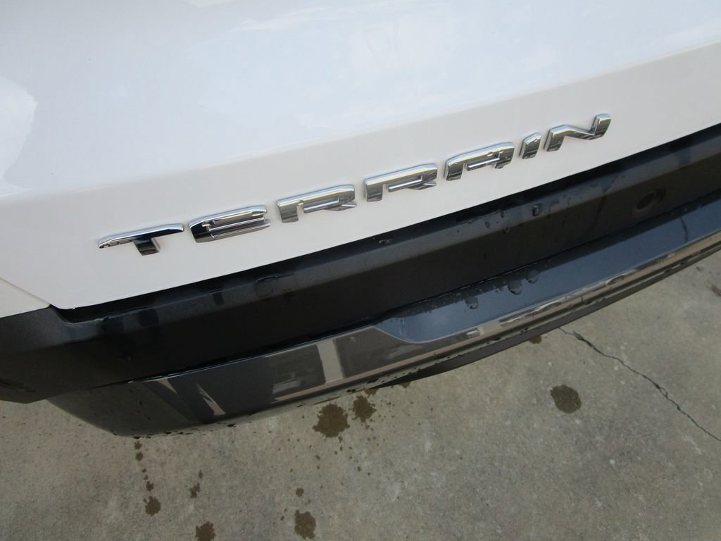 Used 2026 GMC Terrain Elevation w/ Elevation Premium Package FWD image 12