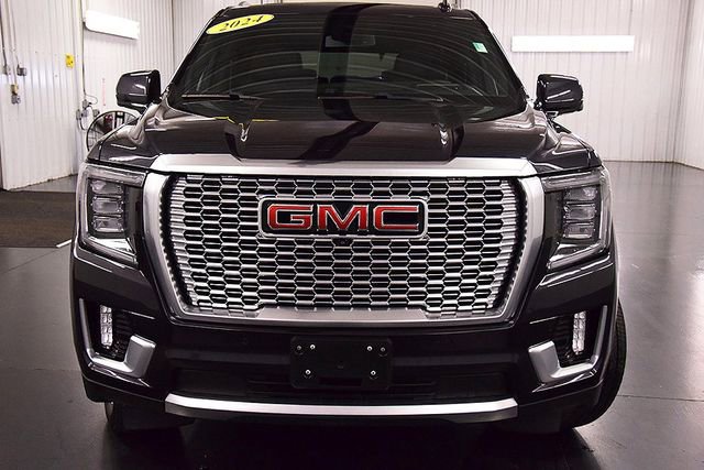 Used 2024 GMC Yukon Denali image 2
