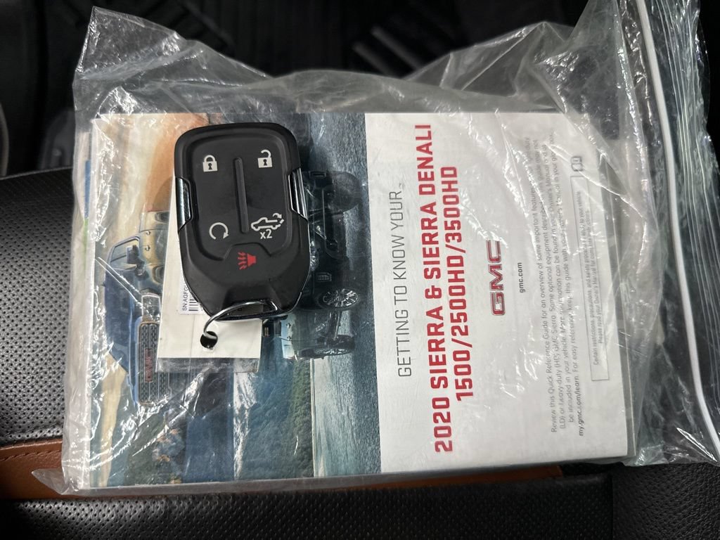 Used 2020 GMC Sierra 1500 AT4 w/ AT4 Premium Package AWD/4WD image 39