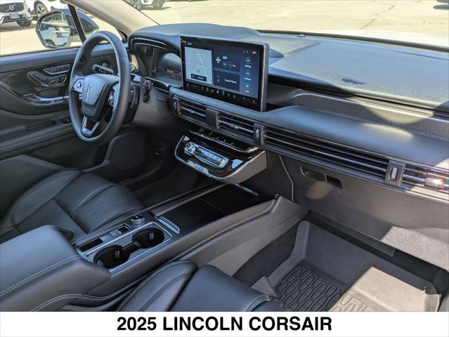 Used 2025 Lincoln Corsair Grand Touring w/ Equipment Group 302A AWD/4WD image 28