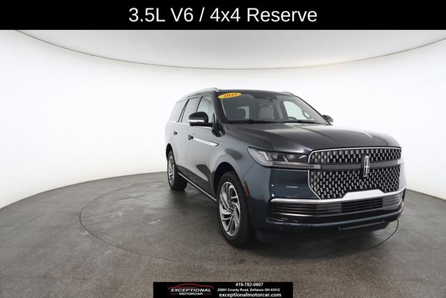 Used 2025 Lincoln Navigator Reserve image 28