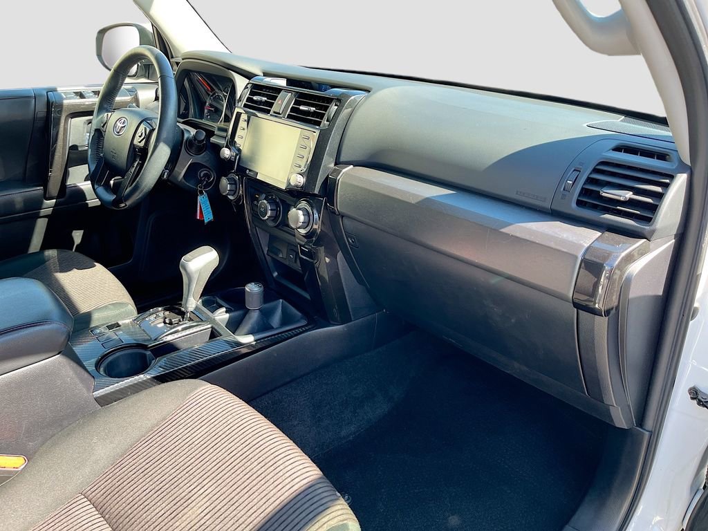 Used 2020 Toyota 4Runner TRD Off-Road image 28