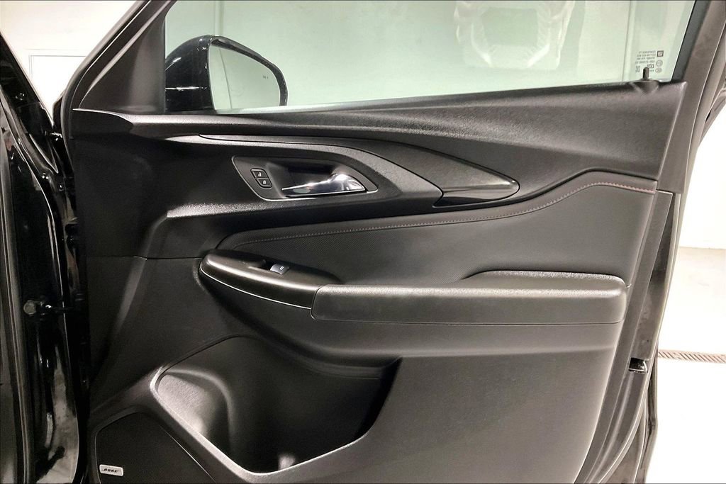 Used 2023 Chevrolet TrailBlazer RS w/ Sun and Liftgate Package image 23