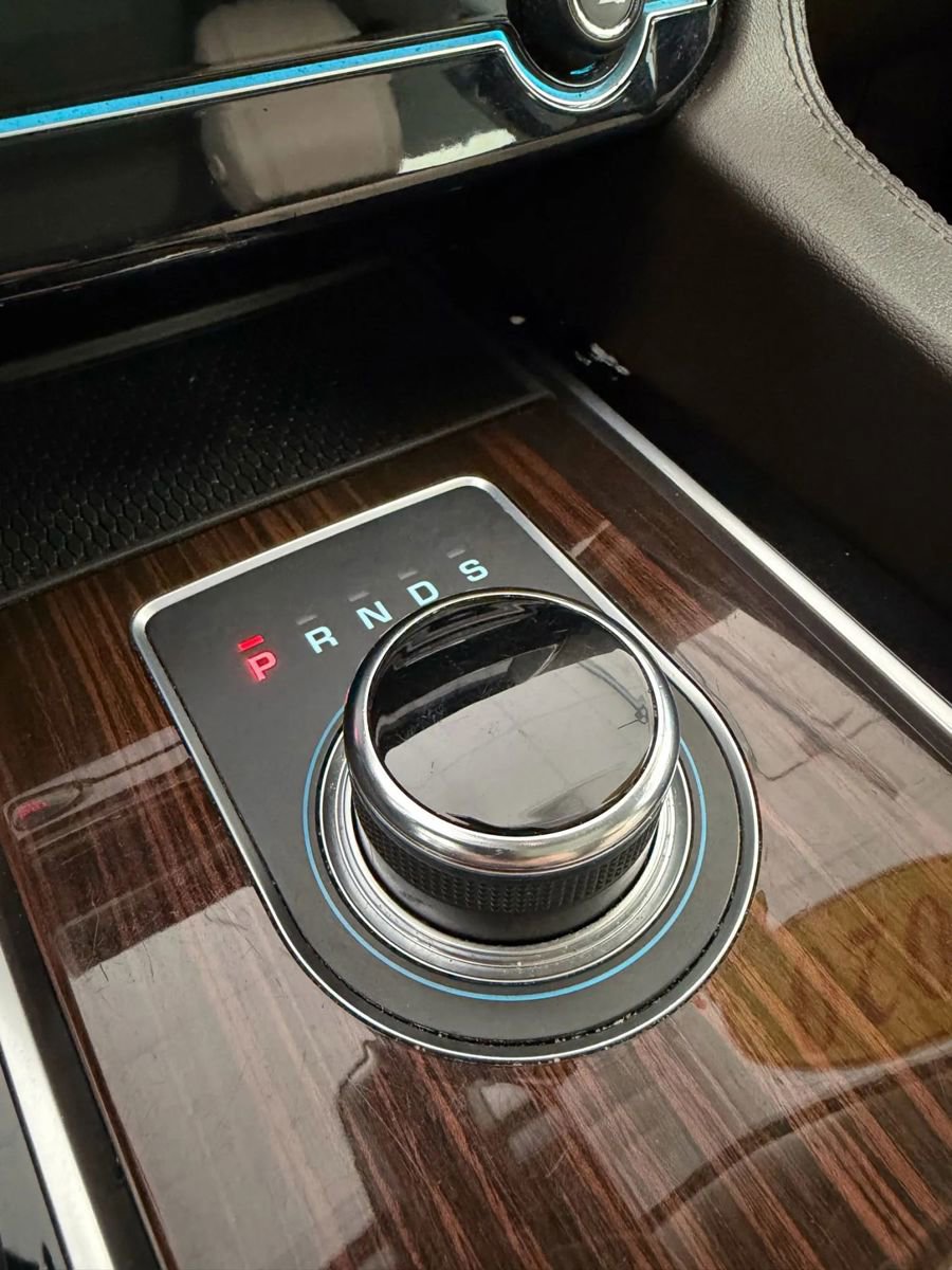 Used 2020 Jaguar F-PACE Prestige image 24