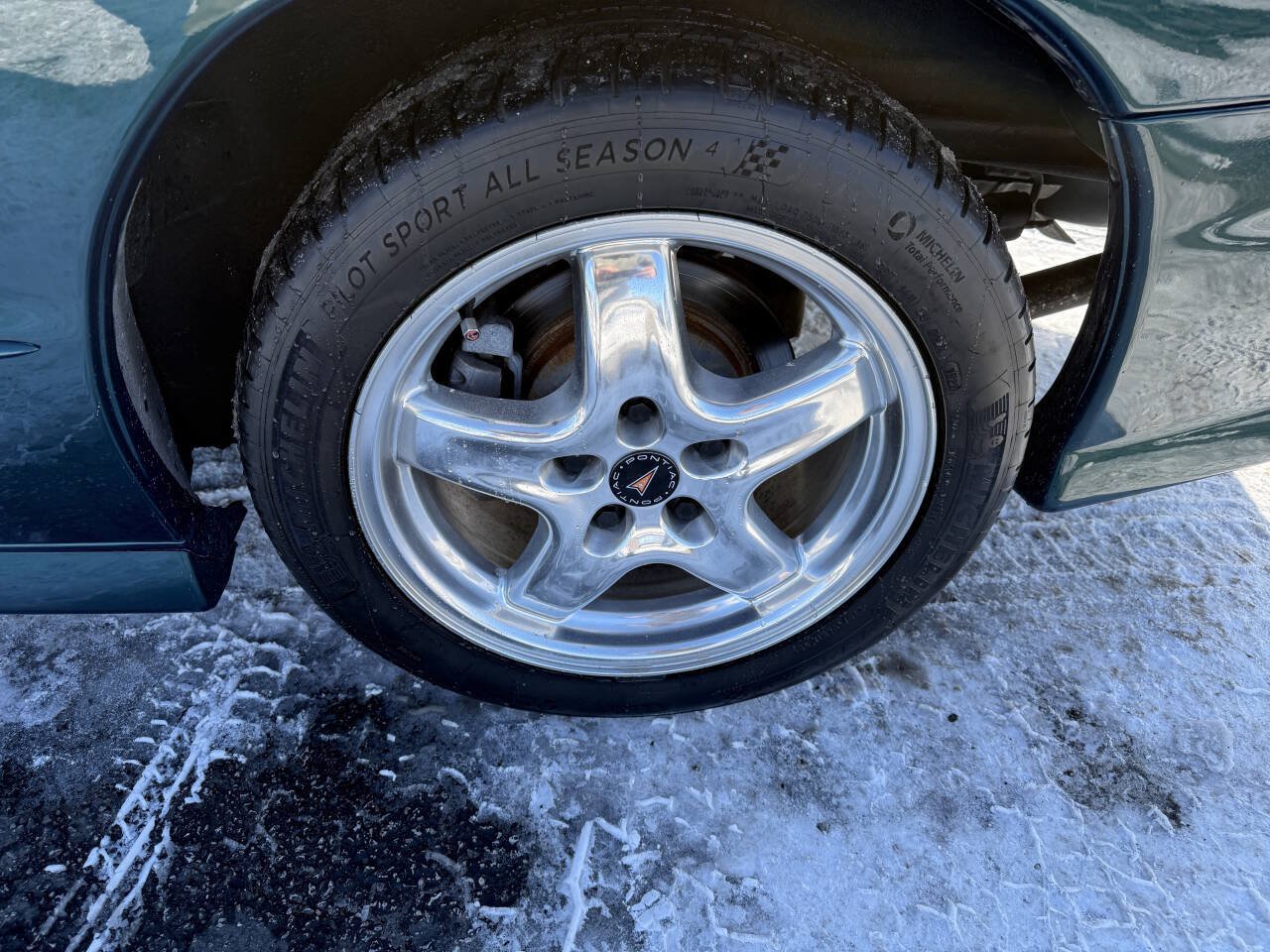 Used 2001 Pontiac Firebird Trans Am RWD image 10