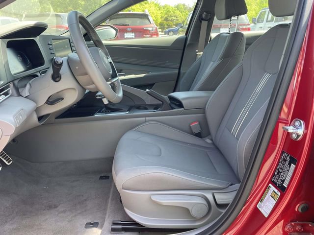 Certified 2025 Hyundai Elantra Sport w/ Cargo Package image 11