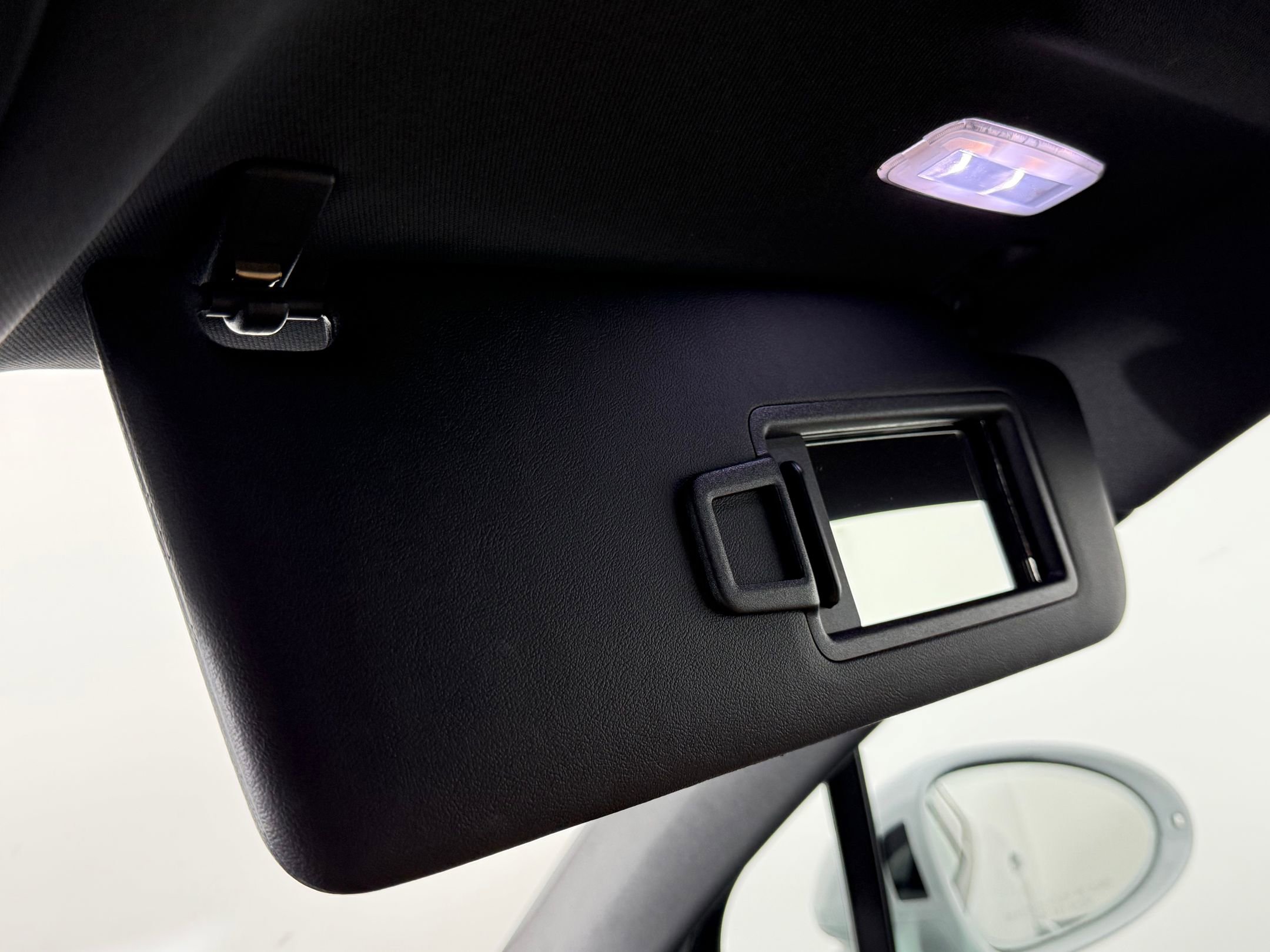 New 2025 Porsche Macan image 30