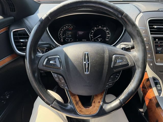 Used 2016 Lincoln MKX Reserve w/ Climate Package AWD/4WD image 14