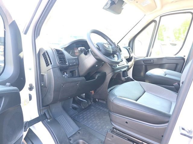 Used 2025 RAM ProMaster 3500 w/ Convenience Group FWD image 13