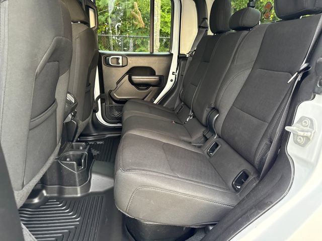 Used 2023 Jeep Gladiator Sport image 24