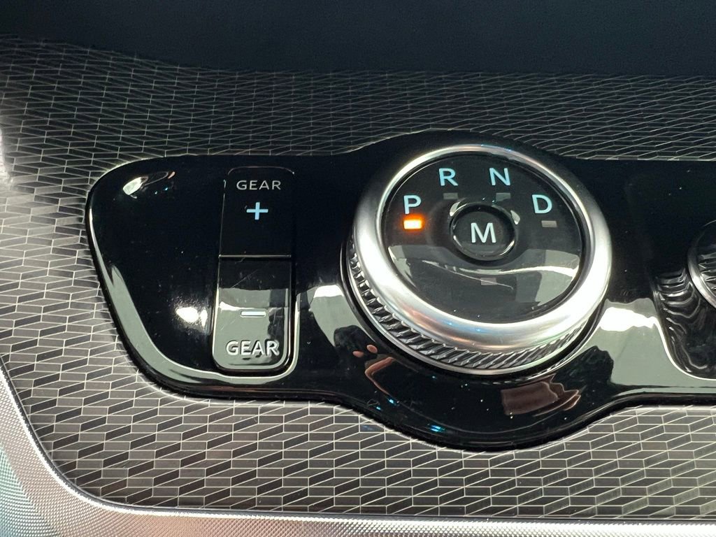 Used 2025 Ford Expedition Platinum w/ Stealth Performance Package image 32