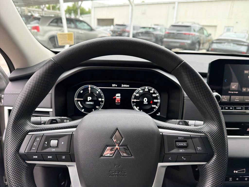 Used 2025 Mitsubishi Outlander ES AWD/4WD image 20