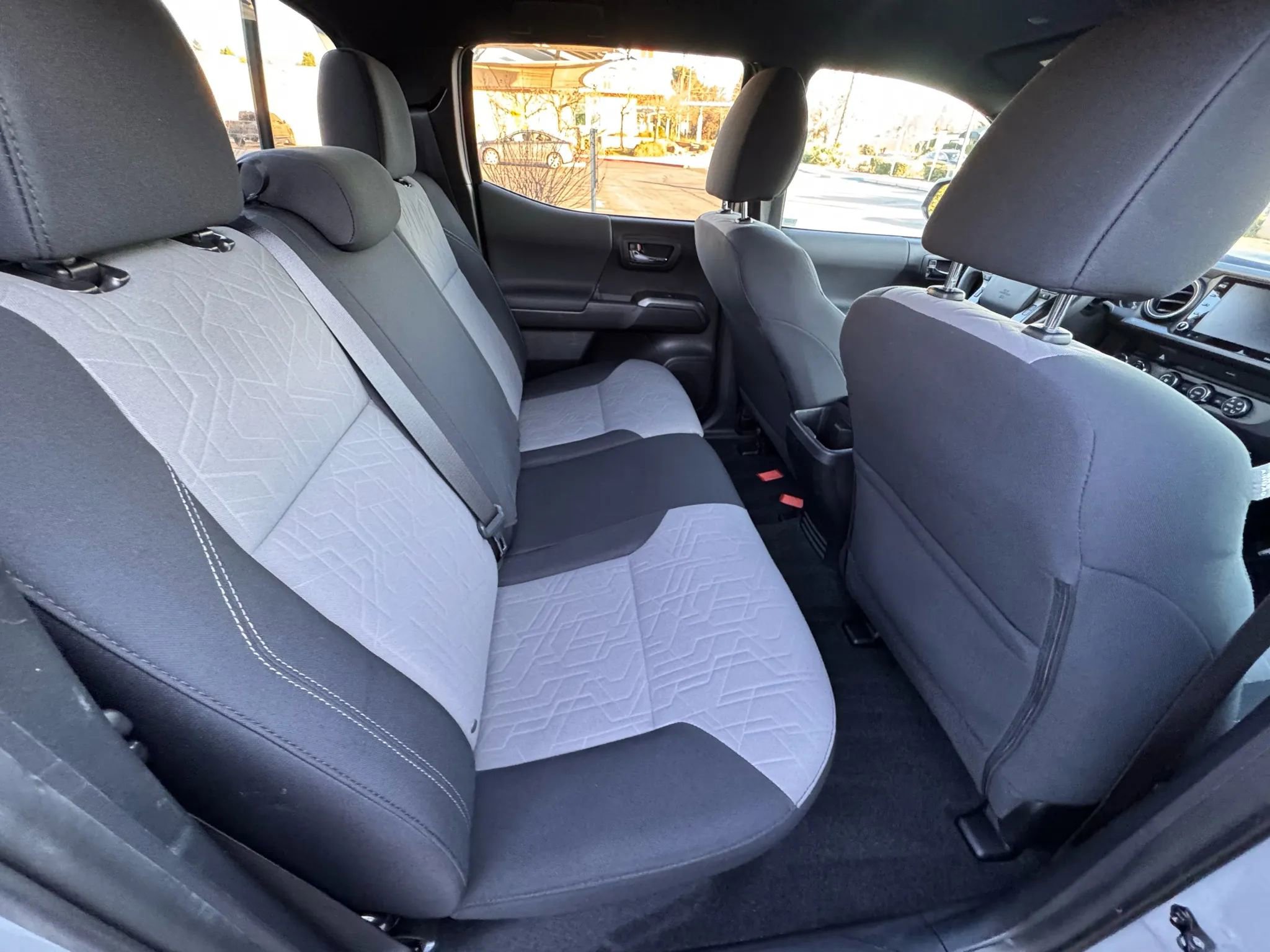 Used 2020 Toyota Tacoma TRD Off-Road image 14