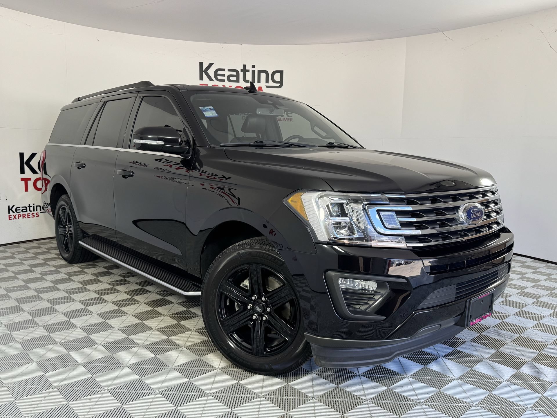 Used 2021 Ford Expedition Max XLT RWD image 3