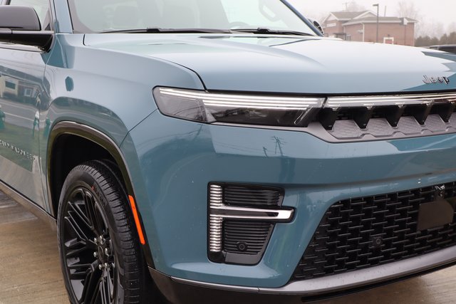 New 2026 Jeep Grand Wagoneer Limited AWD/4WD image 4