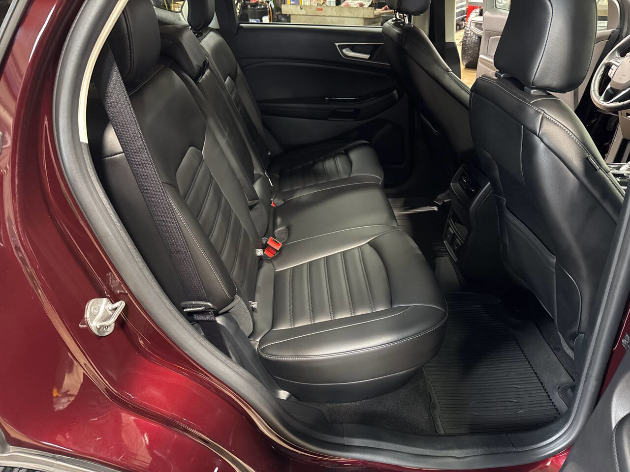 Certified 2020 Ford Edge SEL w/ Convenience Package image 28